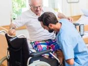 https://lmse-ppd.lemediasocial-emploi.fr/media/cache/resolve/articles_thumbnail/uploads/images/articles-small/5bbcc3a18f096_FM_Aide-soignant.jpg
