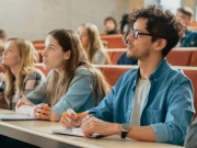 https://lmse-ppd.lemediasocial-emploi.fr/media/cache/resolve/articles_thumbnail/uploads/images/articles-small/5bfffad32b58a_FC_R%C3%A9ussir%20formation%20DEES_EB.jpg