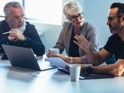 https://lmse-ppd.lemediasocial-emploi.fr/media/cache/resolve/articles_thumbnail/uploads/images/articles-small/5da5cf17584d2_Conseils_Devenir%20chef%20de%20ses%20coll%C3%A8gues_CD.jpeg