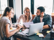 https://lmse-ppd.lemediasocial-emploi.fr/media/cache/resolve/articles_thumbnail/uploads/images/articles-small/5e26275032a54_Actu_Voeux%20Parcoursup.jpeg